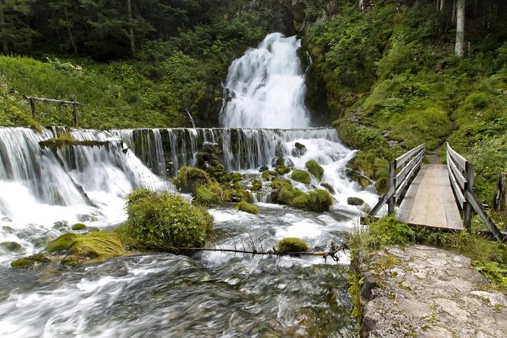 Lieux mystiques (4/6): A Bellegarde, une cascade aux multiples vertus