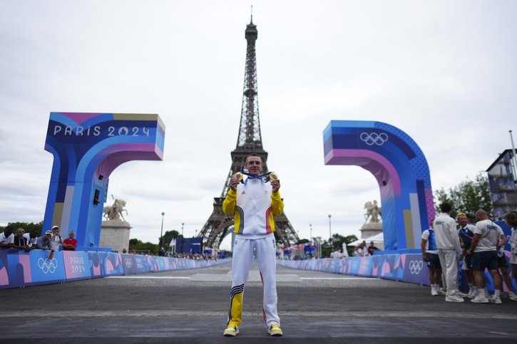 Paris 2024: Un exploit monumental pour une course inoubliable