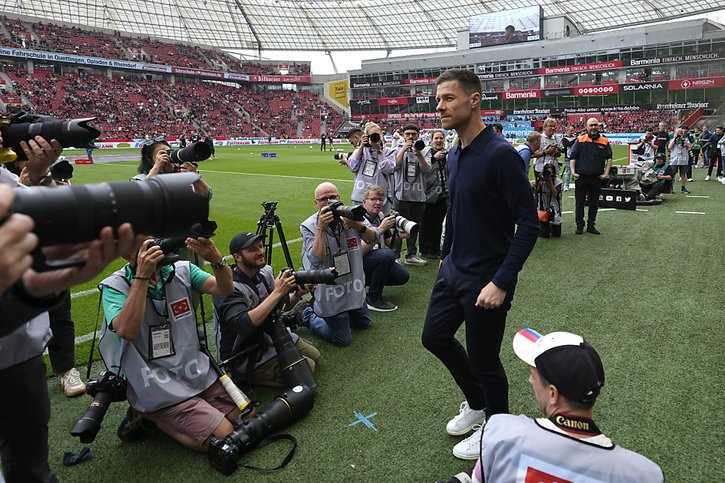 Xabi Alonso: l'entraîneur du Bayer Leverkusen a réussi une saison extraordinaire © KEYSTONE/AP/Martin Meissner