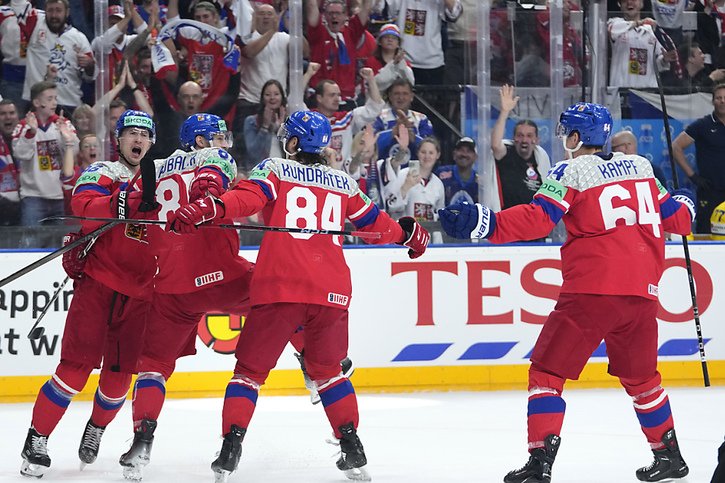 La joie des Tchèques, qui joueront la finale de leur championnat du monde © KEYSTONE/AP/Petr David Josek
