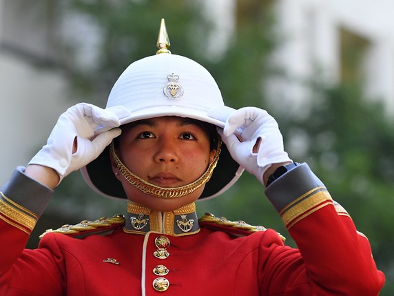 Pour La Premiere Fois Une Femme Dirige La Garde De La Reine D Angleterre La Liberte