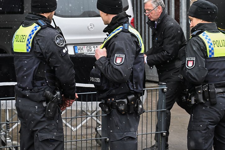 "Il n'y a pas d'indices d'un contexte terroriste", a affirmé un représentant du parquet de Hambourg. © KEYSTONE/EPA/FILIP SINGER