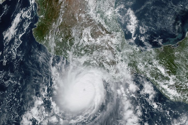 Le cyclone se trouve pour l'instant à 90 km en mer au sud-ouest du port d'Acapulco. © KEYSTONE/AP