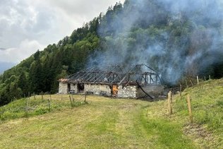 Gruyère: Un incendie détruit un chalet d’alpage à Montbovon