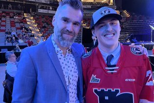 Hockey sur glace: Liam Dubé recruté par les Remparts de Quebec