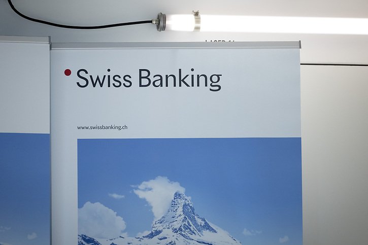 L'Association suisse des banquiers (ASB) déplore que le gouvernement suisse prenne "les devants sans nécessité". (archive) © KEYSTONE/CHRISTIAN MERZ