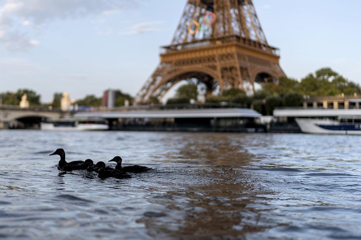 Le triathlon messieurs est reporté à mercredi © KEYSTONE/AP/David Goldman