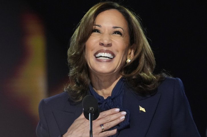 Les sondages donnent à Kamala Harris une légère avance sur son rival républicain Donald Trump dans les intentions de vote au niveau national. © KEYSTONE/AP/Paul Sancya