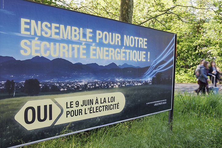 L'Alliance pour un approvisionnement sûr en électricité est l'acteur qui a le plus largement délié les cordons de la bourse lors de la campagne du 9 juin (archives). © KEYSTONE/SALVATORE DI NOLFI