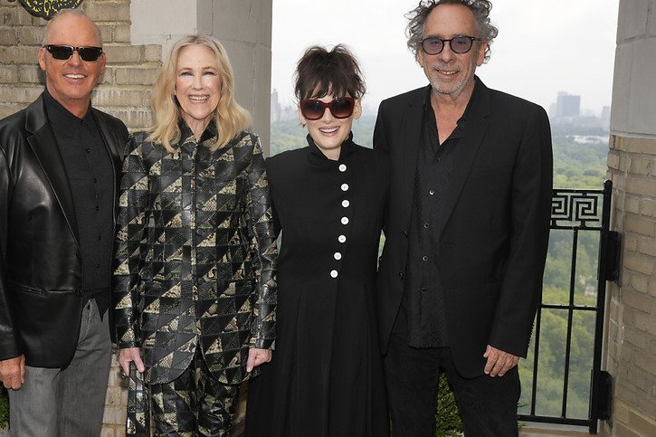 Le festival de Venise va ouvrir ce soir avec la présentation hors compétition du dernier opus de Tim Burton, "Beetlejuice Beetlejuice". © KEYSTONE/AP/Charles Sykes