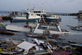 L'ouragan Béryl fait sept morts et se dirige vers la Jamaïque