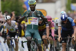 Tour de France: Biniam Girmay remporte la 8e étape