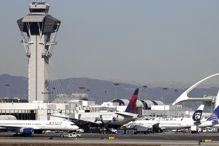 Un avion Boeing perd un pneu au décollage à Los Angeles