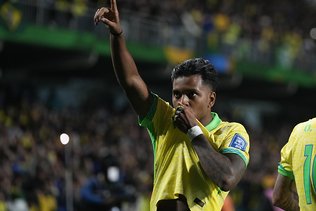 Un éclair de Rodrygo relance le Brésil